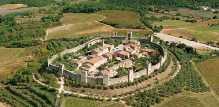October, 3 and 4: reduced hours of walk on the walls and "Monteriggioni in Arme"